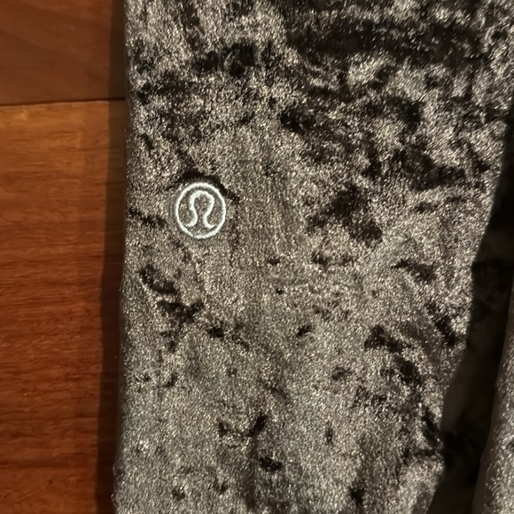 Limited edition velvet lululemon joggers - Picture 3 of 4